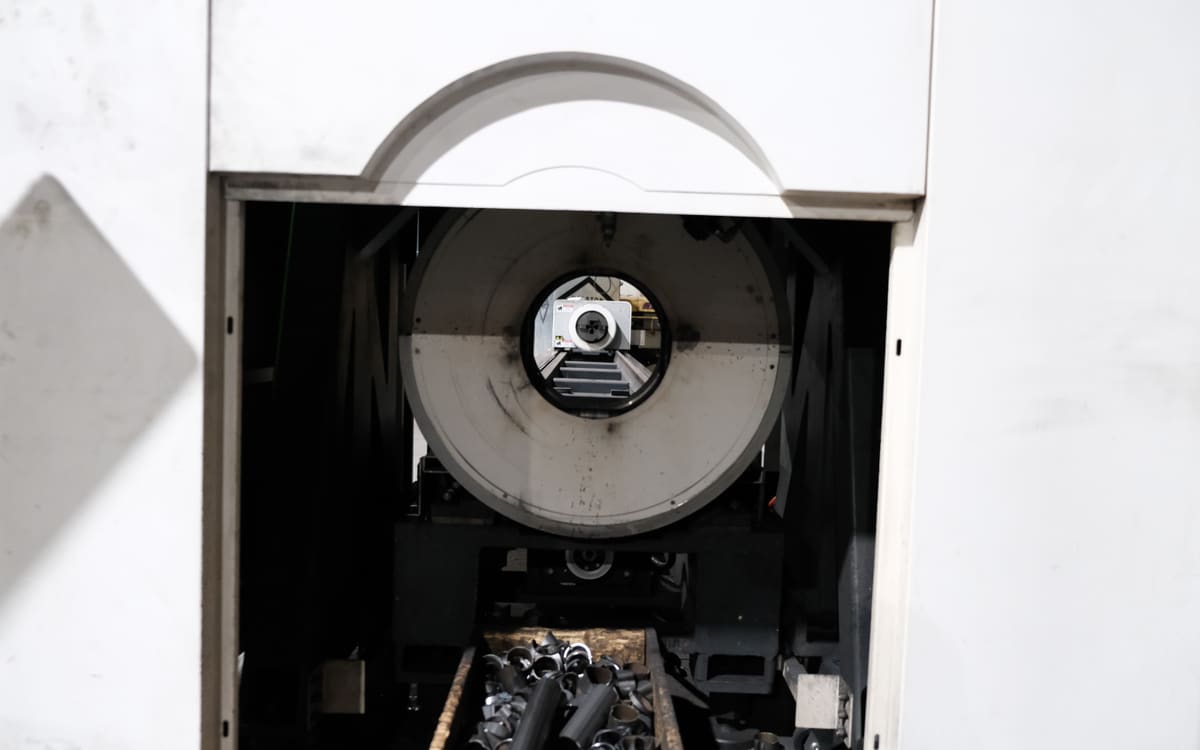 Bodor tube laser chuck with tube stock loaded